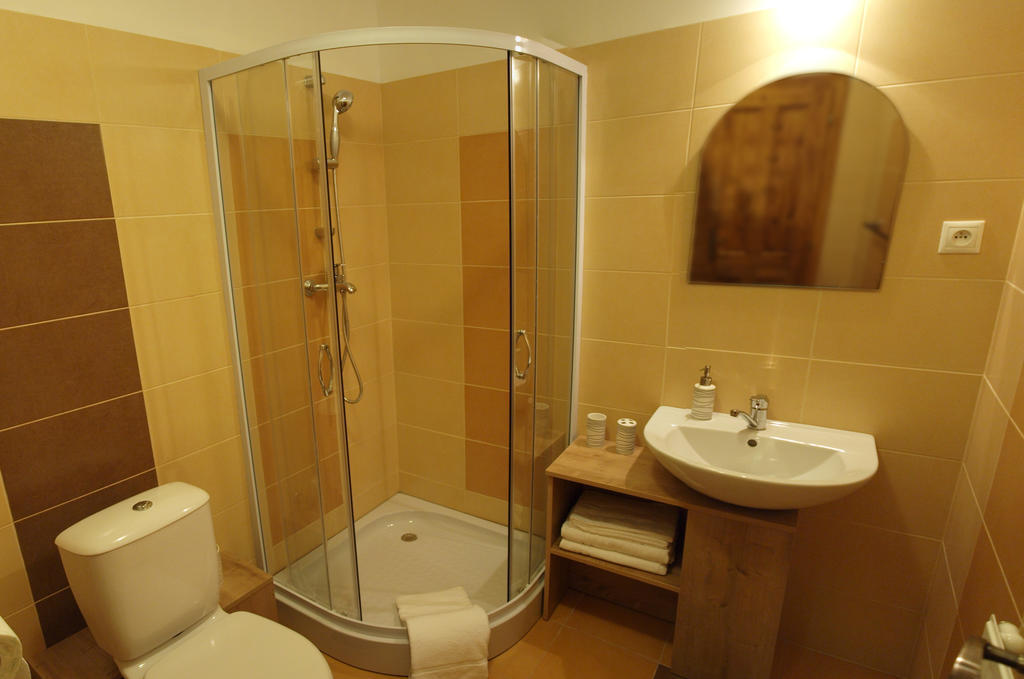 Koliba U Sidla Hotel Levice Phòng bức ảnh